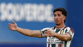 Guilherme Montóia com a camisola do Estrela