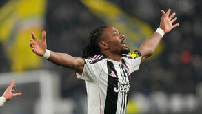 Futebolista festeja golo no Juventus-Benfica, Liga dos Campeões