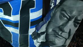 Tarja em tributo a Pinto da Costa