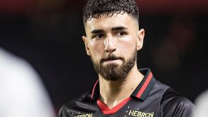 João Silva, defesa central do Sport Recife, perto de Tondela