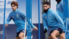 Mora e Alan Varela em treino