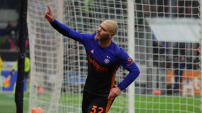 Dimarco festeja golo frente ao Pisa