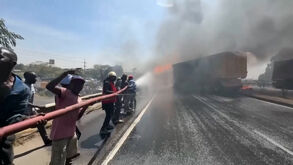 Acidente com camião-cisterna provoca grande incêndio no Quénia e faz pelo menos um morto