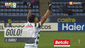 Rodeado por três adversários, Luis Suárez encontrou espaço e colocou o Sporting em vantagem em Arouca