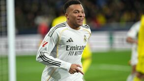 Mbappé bisa na vitória do Real Madrid contra o Villarreal