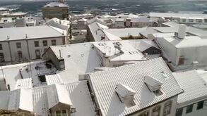 Neve cobre Portugal com 'manto branco' durante o fim-de-semana