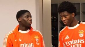 Banjaqui e Anísio Cabral recebidos com aplausos no balneário do Benfica: «Não tenho palavras...»