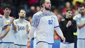 Luís Frade sente-se 