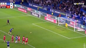 Depois de dois penáltis falhados: Samu recupera confiança dos onze metros e dá vantagem ao FC Porto