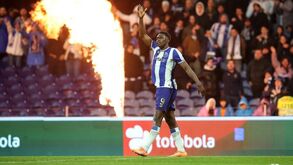 Samu marcou de penálti