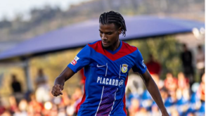 Steven Baseya soma seis jogos pelo Alverca