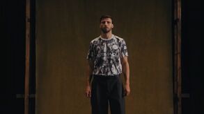 Ruben Dias 'ajuda' PUMA e Man. City a celebrar o Ano do Cavalo de Fogo