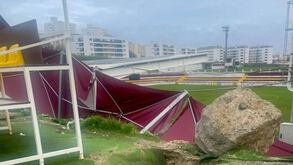 Estragos no estádio do Oriental