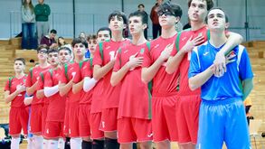 Sub-18 fecha torneio com Afonso Coelho como melhor líbero