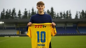 Afonso Patrão vestirá a camisola 10 na Bélgica