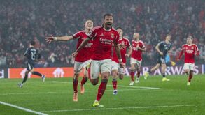 Benfica segue para o playoff da Liga dos Campeões