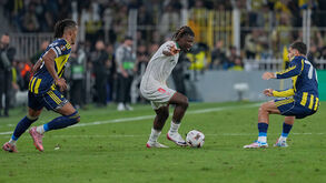 Moffi pode reforçar equipa por empréstimo com opção de compra