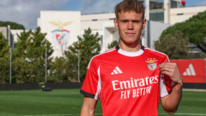 Leon Zietek reforça Benfica por empréstimo: «Mal posso esperar para começar a jogar»