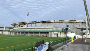 Estragos no Estádio Municipal de Rio Maior