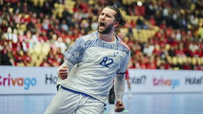 Luís Frade celebra o 5.º lugar de Portugal no Europeu frente à Suécia