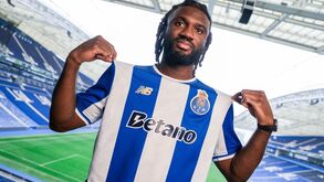 Moffi é o novo camisola 29 do FC Porto