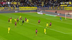 João Félix assiste Cristiano Ronaldo para o golo 961 da carreira: veja o momento