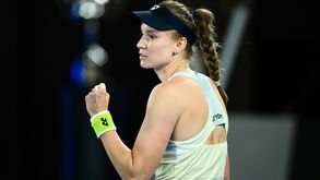 Elena Rybakina soma o segundo título do Grand Slam