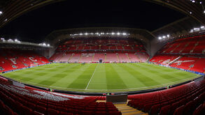 Liverpool e Newcastle defrontam-se em Anfield