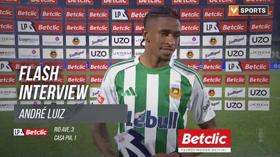 A 'flash-interview' de André Luiz no final do Rio Ave-Casa Pia