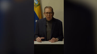 Líder da oposição na Venezuela fala em “momento histórico” e pede libertação de presos políticos após captura de Maduro   