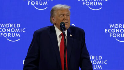 Trump baralha-se (de novo) e chama Islândia à Gronelândia perante plateia de líderes mundiais