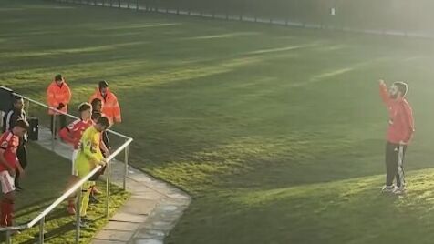 Único adepto do Benfica a ver o jogo da equipa B com o Newcastle viajou 6 horas de carro