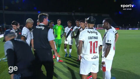 Treinador do Vasco da Gama aos berros com jogadores e nem Nuno Moreira foi poupado