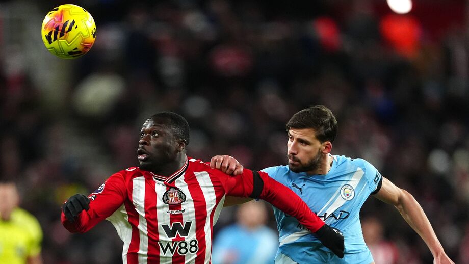 Brian Brobbey alvo de insultos racistas