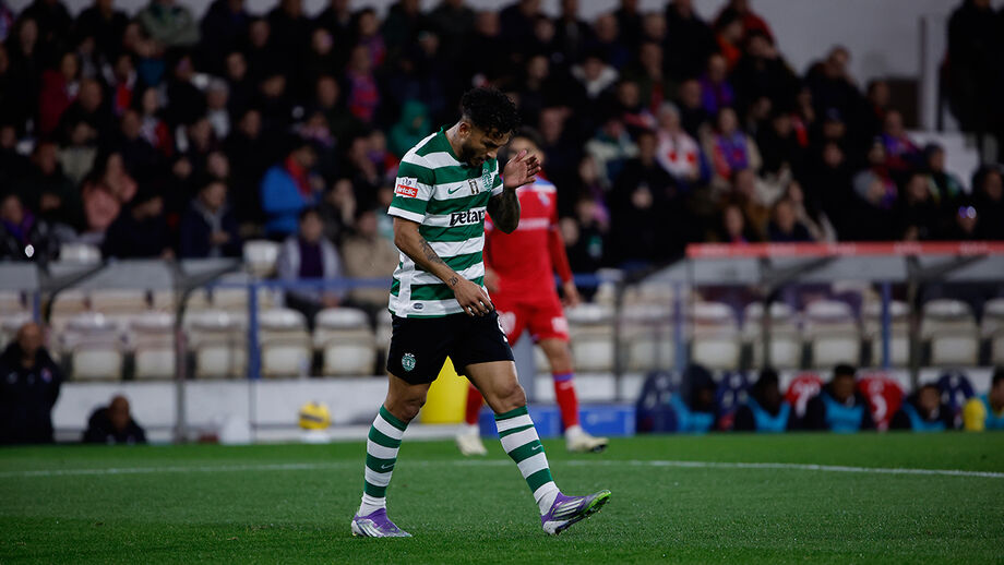 Deslizes contra os primeiros prejudicam o Sporting na luta com o FC Porto