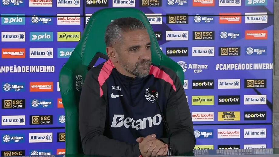 Em conferência de imprensa de antevisão ao jogo com o V. Guimarães