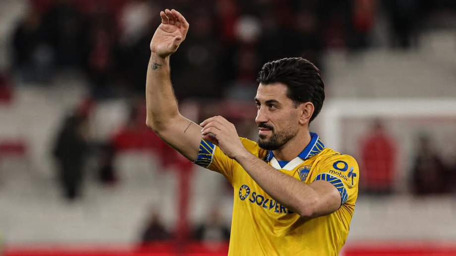 Pizzi agradece apoio das bancadas da Luz