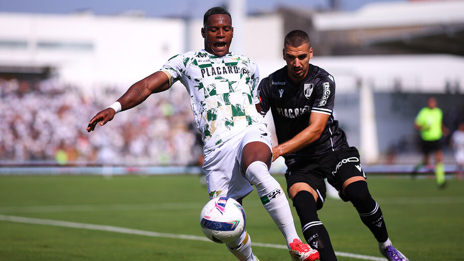 Cedrid Teguia é opção para substituir Dinis Pinto