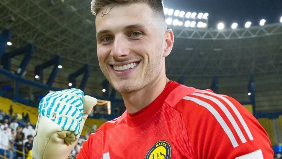 Bento, guarda-redes brasileiro, reforça o Génova após empréstimo do Al Nassr