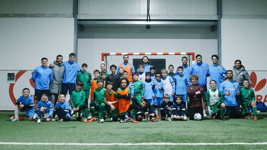 Treino especial para jovens guarda-redes com profissionais do futebol