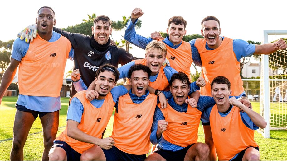 Boa disposição no treino do FC Porto