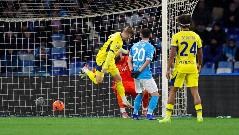Nápoles cede empate caseiro com Verona e pode perder terreno para rivais de Milão