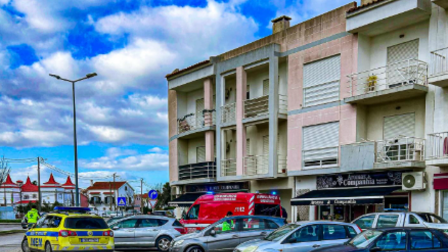 Mulher morre em Sesimbra após esperar 40 minutos por socorro. Foi acionada ambulância de Carcavelos