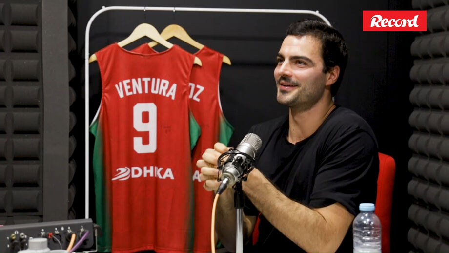 Capitão do Sporting e base da Seleção Nacional é o segundo convidado do podcast 'Dois para um'