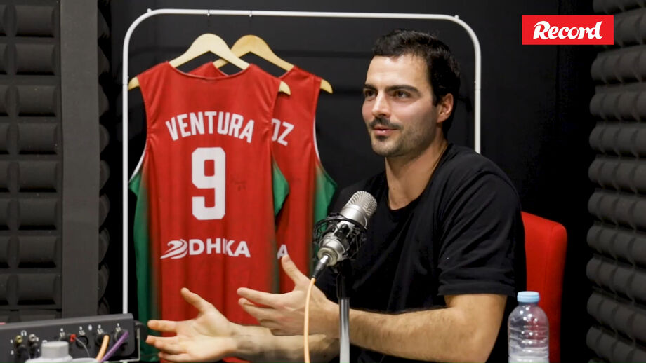 Capitão do Sporting e base da Seleção Nacional é o segundo convidado do podcast 'Dois para um'