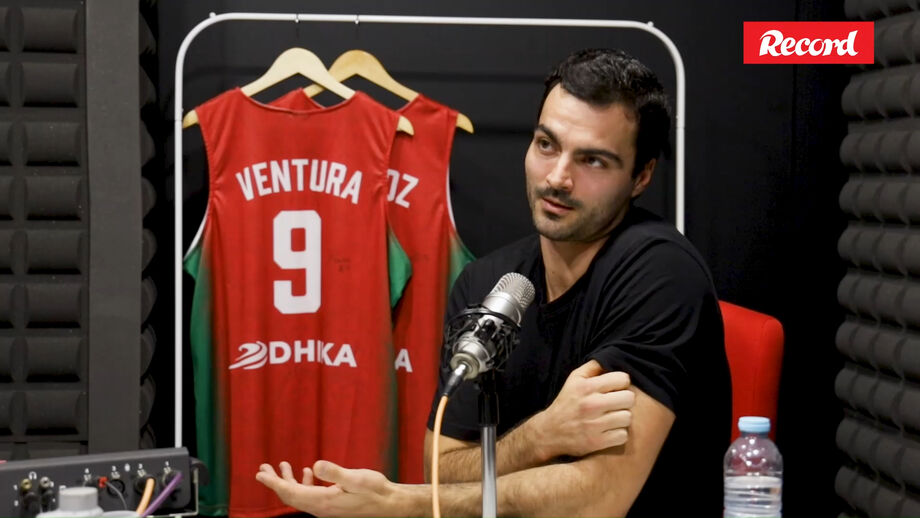 Capitão do Sporting e base da Seleção Nacional é o segundo convidado do podcast 'Dois para um'