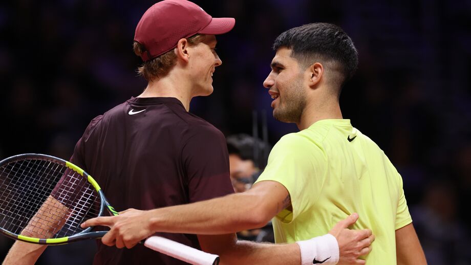 Sinner e Acaraz cumprimentam-se