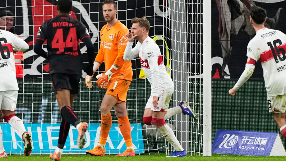 Estugarda goleia Bayer Leverkusen por 4-1