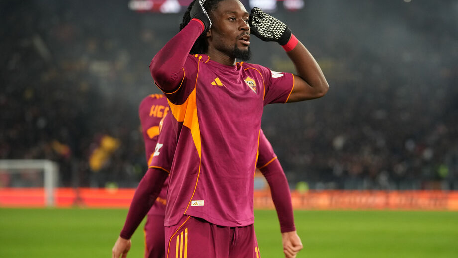 Manu Koné marcou um dos golos da Roma