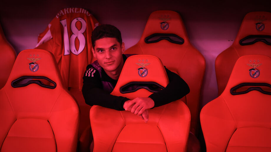 Sudakov enfrenta desafios físicos e psicológicos no Benfica